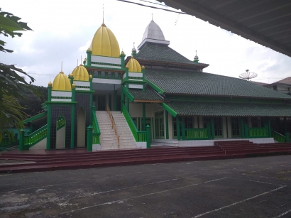 Masjid An-Nur Manislor: Sebuah Nasihat Arsitektural