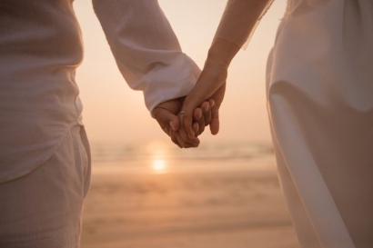 10 Perintah Suami-Isteri: Sehidup Semati