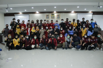 FL2MI Solo Raya Gandeng KPU Kota Surakarta dalam Agenda Workshop Pemira