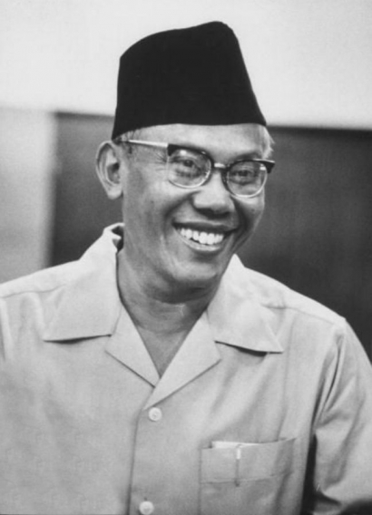 Sjafruddin Prawiranegara Sang Pencetus Oeang Republik Indonesia (ORI)