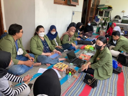 Mahasiswa KKN Tematik MBKM UPN "Veteran" Jawa Timur Siap Membantu UMKM Menjadi Lebih Maju