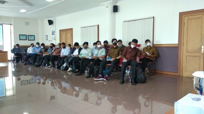 Universitas Muhammadiyah Purwokerto Mengadakan Pembekalan Orientasi Pegawai Baru di Guci Tegal Jawa Tengah