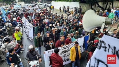 Opini: BEM SI Kembali Suarakan 12 Tuntutan yang Belum Terjawab Selama 7 Tahun Pemerintahan Jokowi