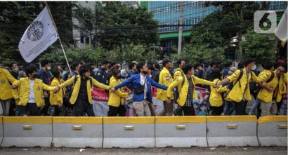 Opini : Menyikapi Aksi Demonstrasi Pindah ke DPR dan Empat Tuntutan Mahasiswa