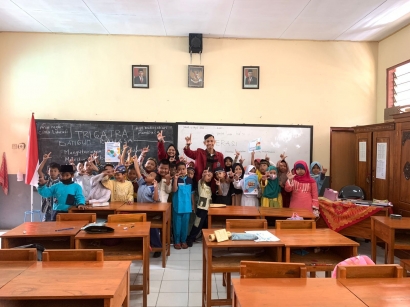 Pengembangan Minat Baca dan Pengenalan Trigatra Bangun Bahasa dalam Meningkatkan Literasi di SD Negeri Sitirejo 1 Kabupaten Malang