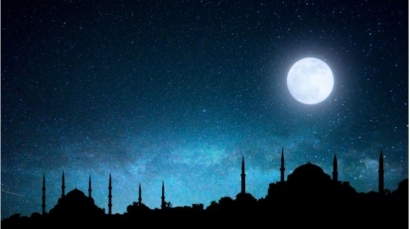 Malam Pertengahan Bulan Ramadan