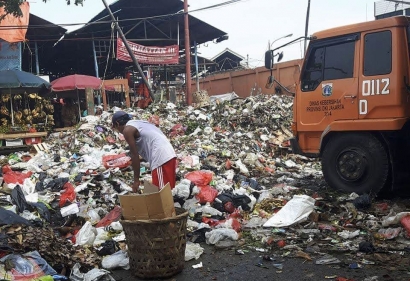 Pemerintahan Jokowi Gagal Dalam Urusan Sampah