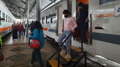 Kereta Api Arus Mudik Lebaran 2022: Stasiun Surabaya Gubeng dan Surabaya Pasar Turi Jadi Tempat Pemberangkatan Terbanyak