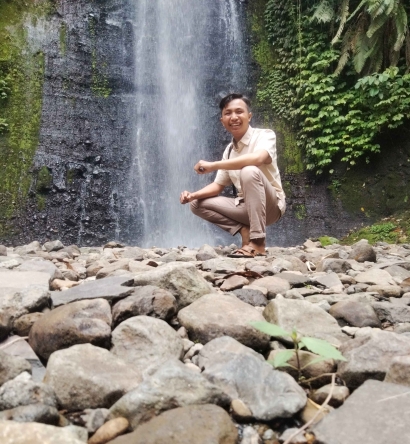 Andri Fahruzi Explore Wisata Air Terjun Watu Lapis Pasrujambe Lumajang