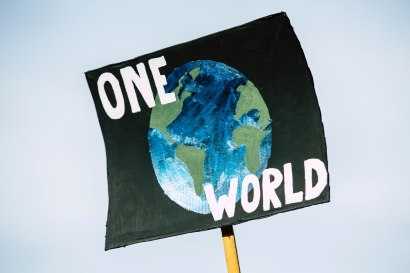 Gerakan Tagar "Let The Earth Breath" sebagai Aktivisme Digital di Media Sosial