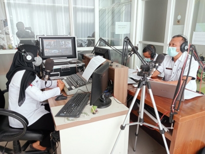 Kominfo Bojonegoro Melalui Malowopati FM, Bersama Dinkes Ajak Masyarakat Peduli Hipertensi dan BIAN