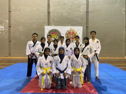 10 Medali Emas berhasil diraih UKM Taekwondo UMY di Ajang Indonesia East Open Virtual