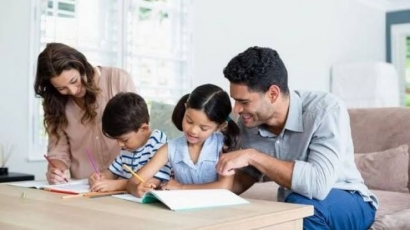 3 Hal yang Perlu Diajarkan pada Anak dengan Cara Sederhana