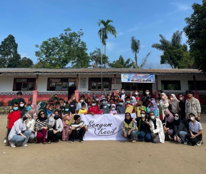 Senyum Kecil Berbagi Pendidikan dengan Anak-Anak di Sumatera Utara