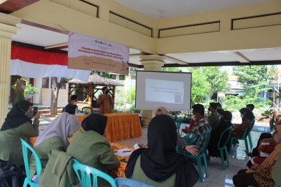 Penyuluhan Manajemen Pengelolaan UMKM: Batik Shibori Jambangan