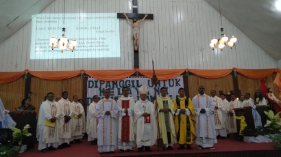 Menjadi Gereja Katolik yang Menyembuhkan Luka Papua