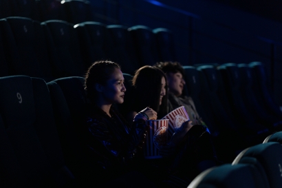"Self-Intertaining" dan "Learning" dalam Satu Kegiatan Menonton Film