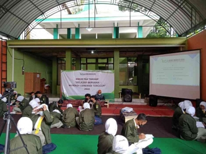Mahasiswa Asistensi Mengajar Universitas Negeri Malang Merawat Perdamaian di SMK Cendika Bangsa Kepanjen Bersama Aliansi Indonesia Damai (AIDA)