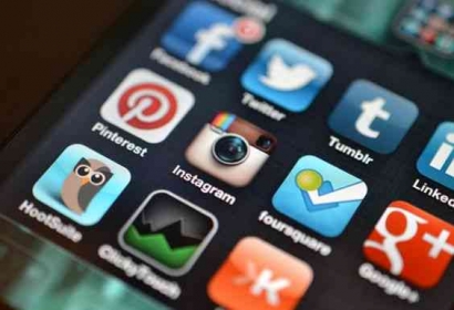 Bagaimana Cara Memaksimalkan Penggunaan Media Sosial Bagi Kaum Pelajar?