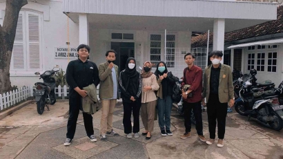 Mahasiswa Fakultas Hukum UPN "Veteran" Jawa Timur, Pembiasaan Penggunaan Mesin Ketik dalam Pembuatan Akta Notarill
