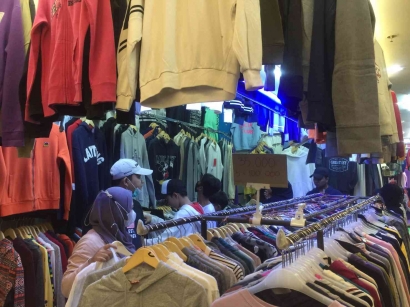 Pasar Senen, A Place For Thrift Shopper