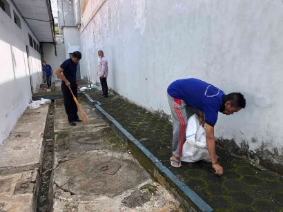 Jaga Kebersihan, Lapas Tuban Ajak WBP Giat Jumat Bersih