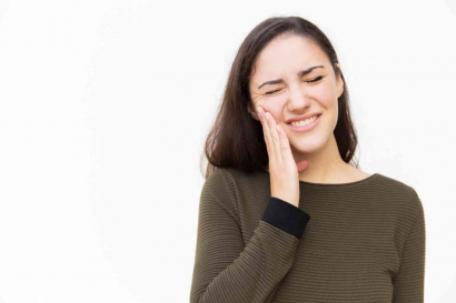 5 Penyebab Gigi Sensitif yang Harus Kamu Waspadai