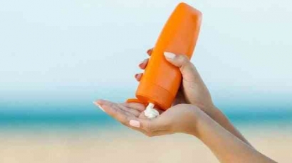 Cara Memakai Sunscreen yang Benar