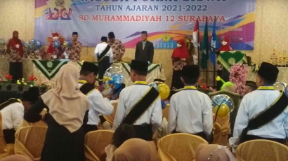 Wisuda Purna Siswa SD Muhammadiyah 12 Dupak Surabaya, Sahabat Itu Seperti Bintang