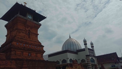 Keunikan Masjid Menara Kudus