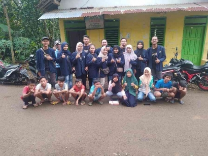 Mahasiswa KKN-T UNESA Adakan Program "Gemar Menggamel" di Desa Panglungan Kecamatan Wonosalam, Jombang
