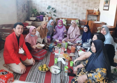 Mahasiswa KKN UNTAG Surabaya Laksanakan Kegiatannya untuk Memajukan Sektor UMKM Melalui Digitalisasi