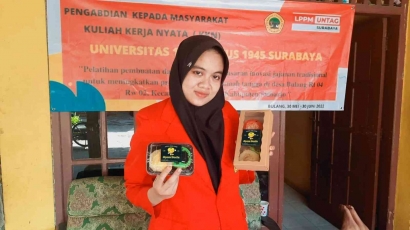 Mahasiswa Untag Surabaya melakukan KKN di Desa Bulang