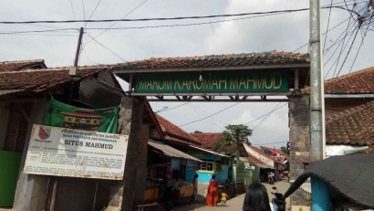 Adat Istiadat yang Masih Dipertahankan di Kampung Adat Mahmud yang Kental dengan Religi Keagamaannya