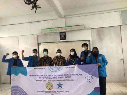 Pemanfaatan Aplikasi iPusnas sebagai Salah Satu Penunjang Minat Baca Siswa di Masa Pandemi Bersama SMP Muhammadiyah Parakan