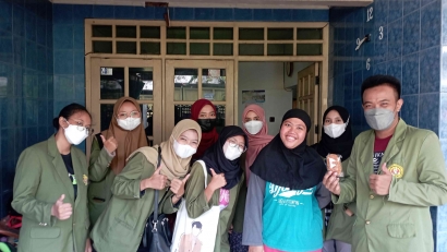 Dukung Kemajuan UMKM: Mahasiswa KKN UPN Berikan Pendampingan UMKM Botink Bon Sari