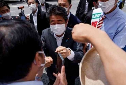 Shinzo Abe Meninggal Dunia, Bantuannya Pernah Diterima Warga Indonesia di Jepang