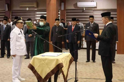Pejabat Walikota Banda Aceh Bakri Siddiq Resmi Dilantik oleh Pejabat Gubernur Aceh