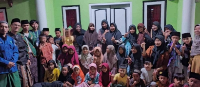 Mahasiswa Kuliah Kerja Nyata Mengadakan Pawai Obor Menyambut Datangnya Hari Raya Idul Adha 1443 H di Kampung Liud Desa Curug, Bogor