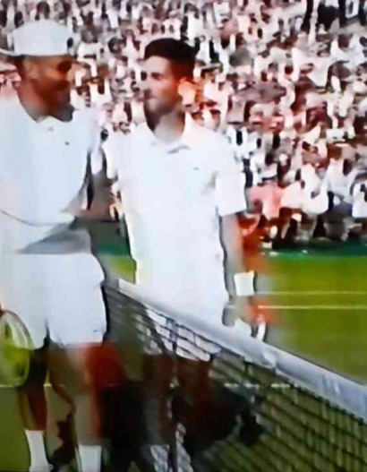 Novak Djokovic Raih Trophy Wimbledon ke 7 dan Trophy Grand Slam ke 31
