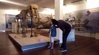 Bagaimana Mengajari Anak Memasuki Ragam Pengetahuan di Museum?