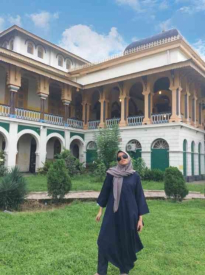 Sepenggal Cerita di Istana Maimun Kota Medan, Sumatera Utara