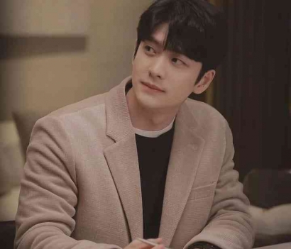 7 Love Language Jun-ho dalam Drama Extraordinary Attorney Woo