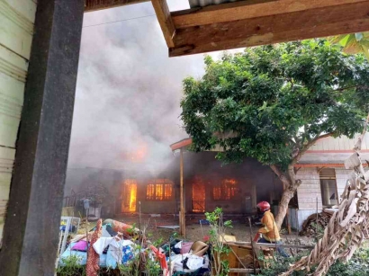 6 Unit Rumah di Kampung Bustanussalam Terbakar, 5 Armada Pemadam Diterjunkan