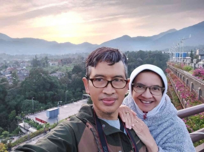 Aktivitas Tanpa Batas Keluarga Hebat dengan Internetnya Indonesia