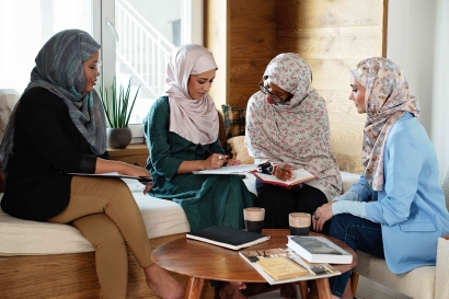 Bahasa Arab: Manfaat Berbicara Bahasa Arab dan Cara Belajar
