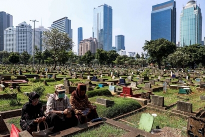 Punya Keluarga yang Dimakamkan di Jakarta? Jangan Lupa Izin Perpanjangan