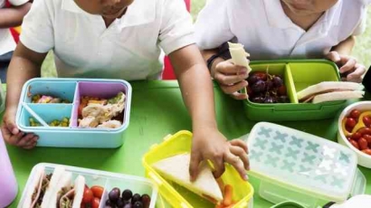 Membawa Bekal Makanan ke Sekolah, Apakah Baik buat Siswa?