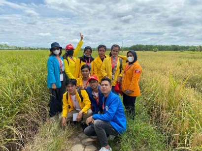 Resolusi Permasalahan Pertanian Desa Sei Jangkit oleh Mahasiswa KKN Kebangsaan Tahun 2022