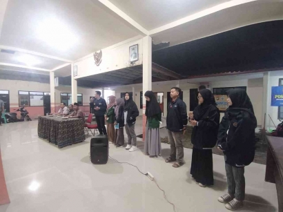 Kelompok 40 KKN Kolaboratif Jember Lakukan Sosialisasi DTKS kepada RT dan RW Desa Andongrejo